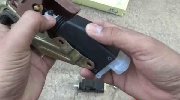 Ремонт дверных замков г. Курск