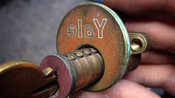 Срочная замена замков в Курске